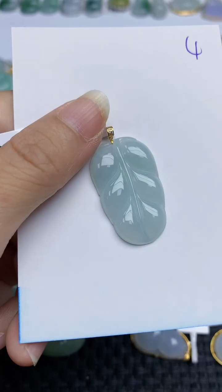 翡翠18K金镶嵌颈饰天然A货翡翠