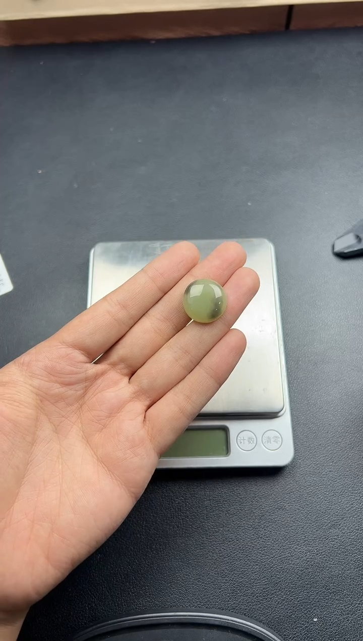 吊坠(不含链)未镶嵌和田玉若羌微色差成品