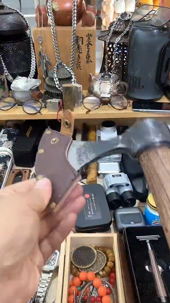 瓷片闪购商品  如图所示