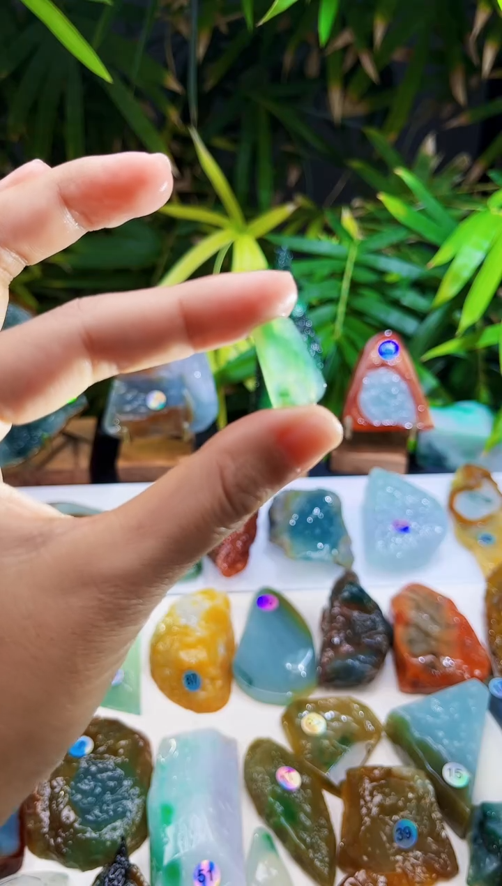 未镶嵌定制翡翠翡翠