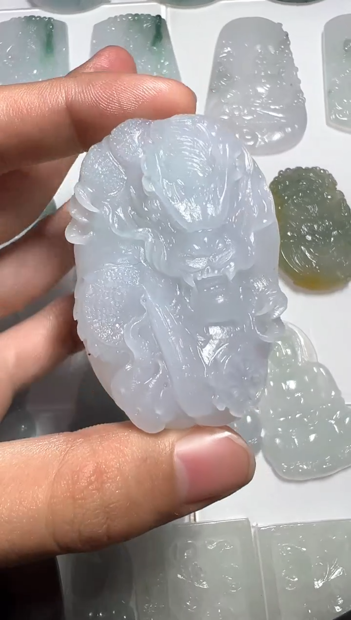 未镶嵌定制翡翠龙牌