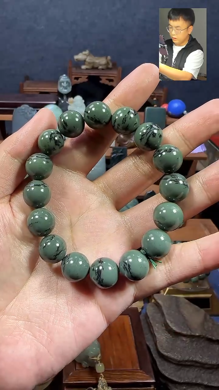 和田玉未镶嵌颈饰1