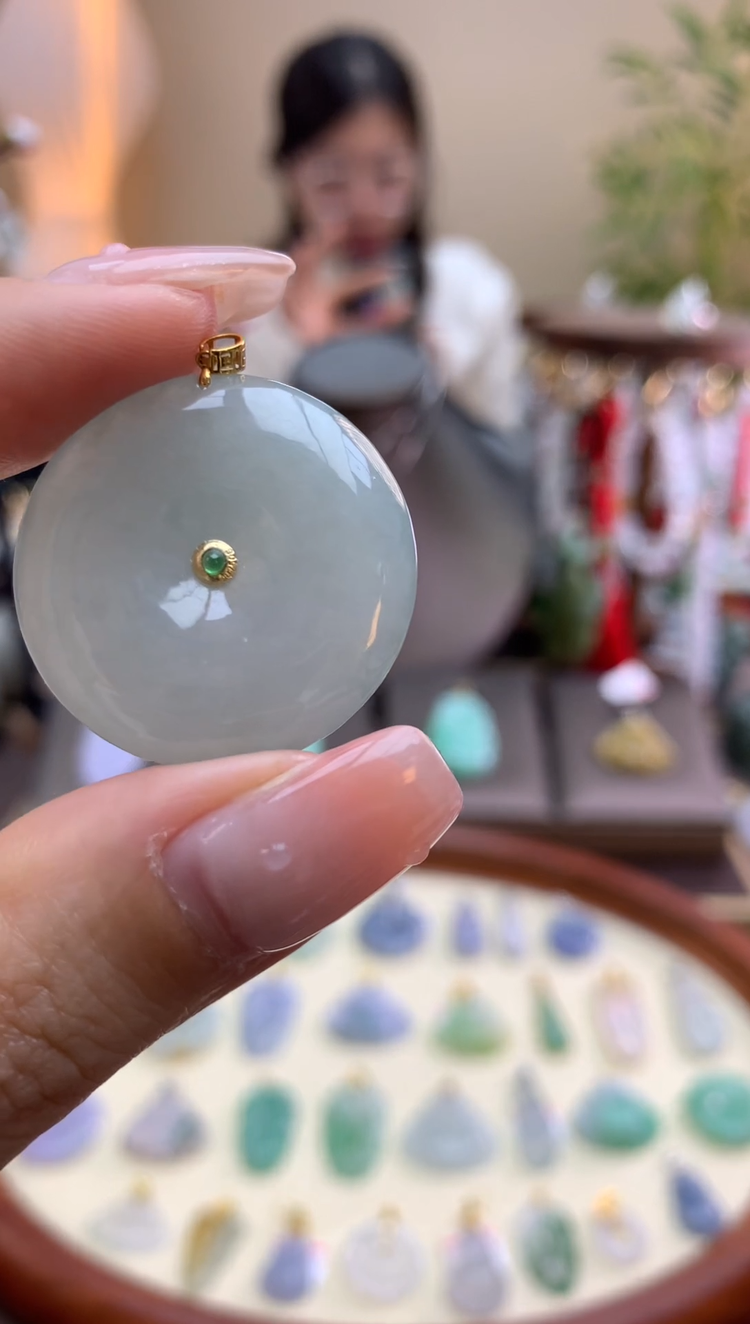 【闪购商品】翡翠颈饰18K金镶嵌平安扣