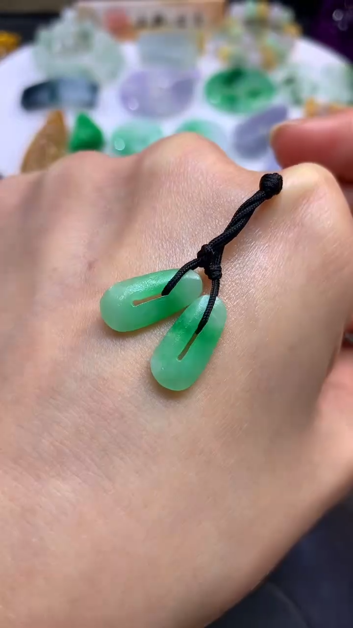 【闪购商品】定制翡翠未镶嵌翡翠