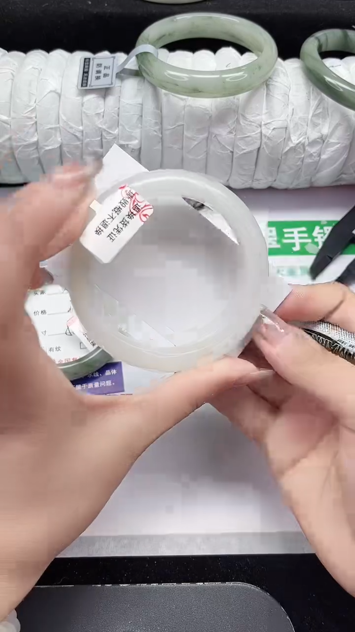 未镶嵌手镯石英质玉376-56/57