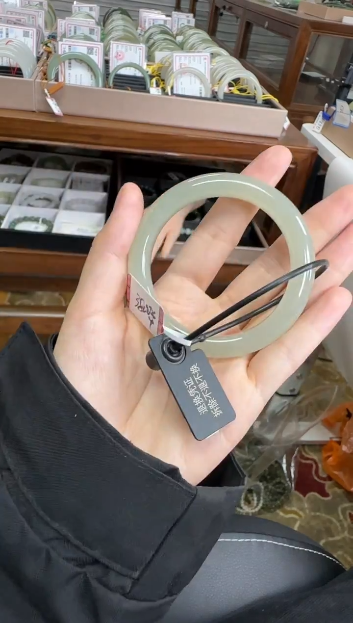 未镶嵌手镯和田玉58