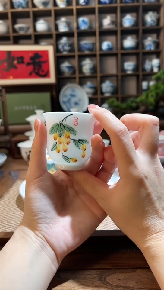 【闪购商品】手绘枇杷主人杯         