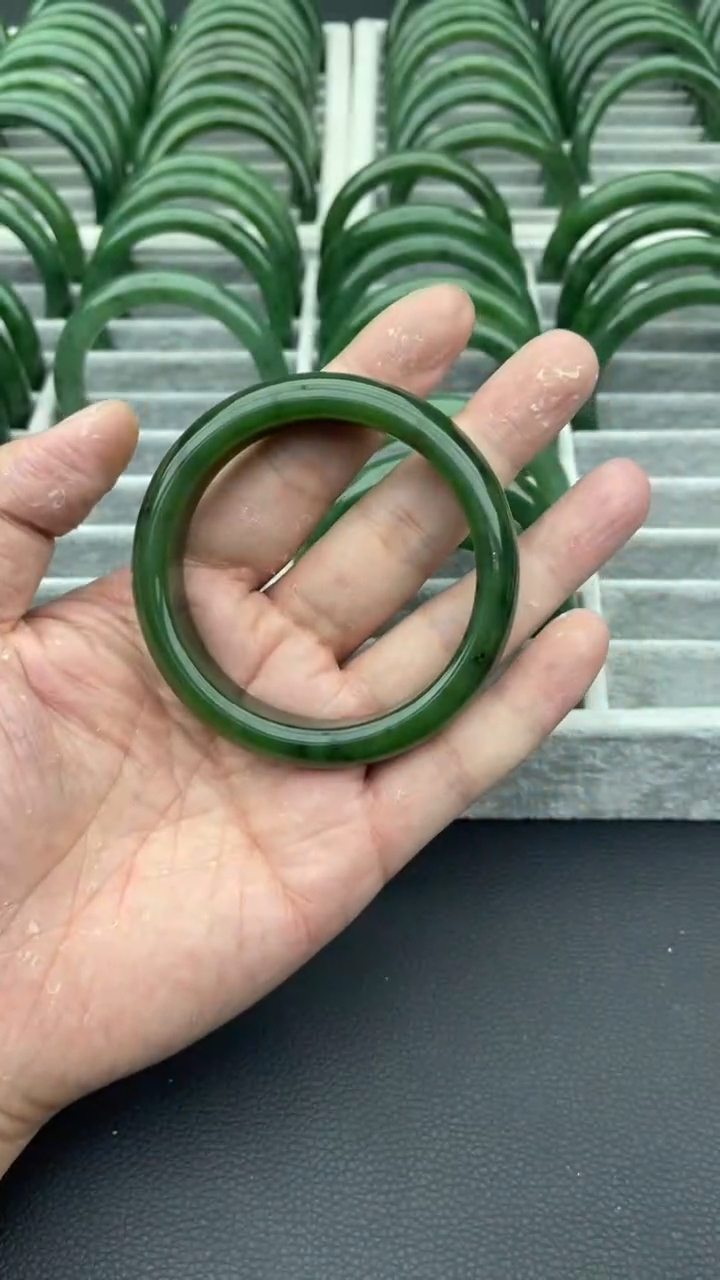 未镶嵌手镯和田玉（碧玉）62-58.6