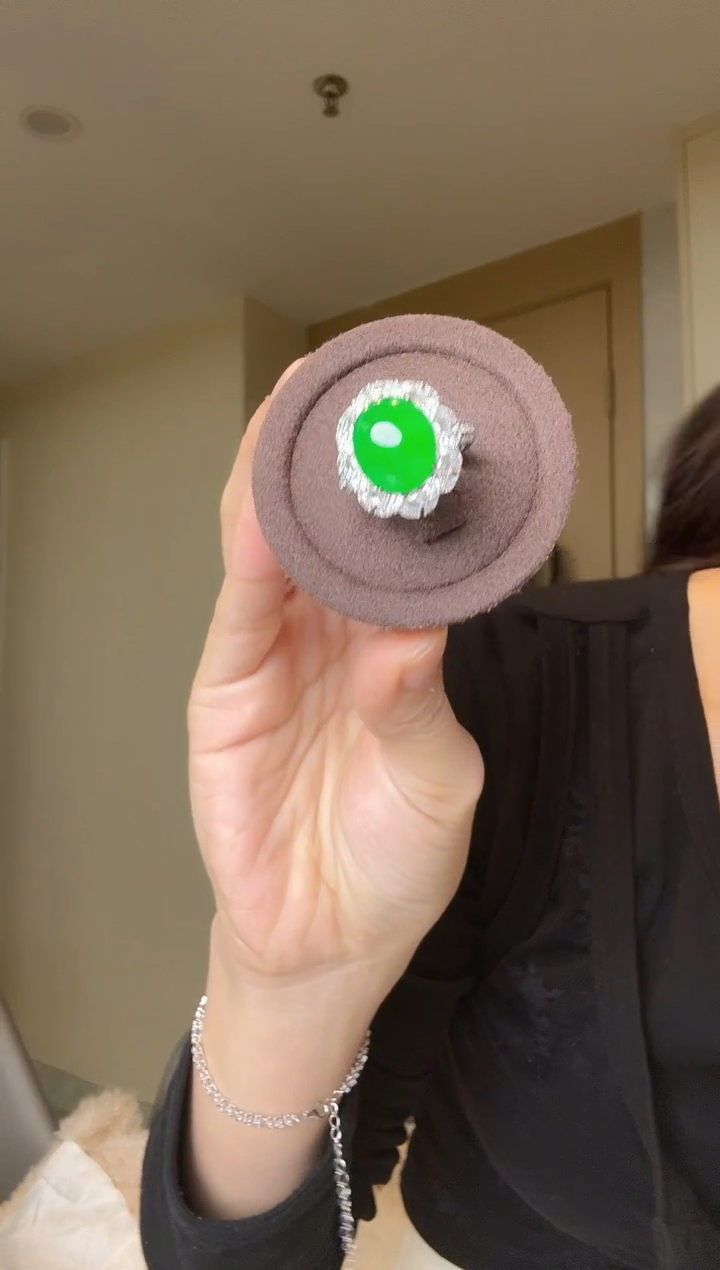 【闪购商品】翡翠戒指18K金镶嵌天然翡翠戒指