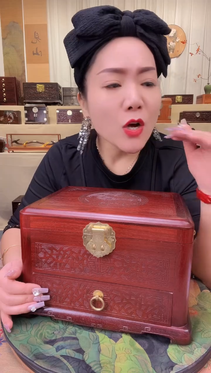 【闪购商品】紫檀木类成套家具紫檀首饰盒