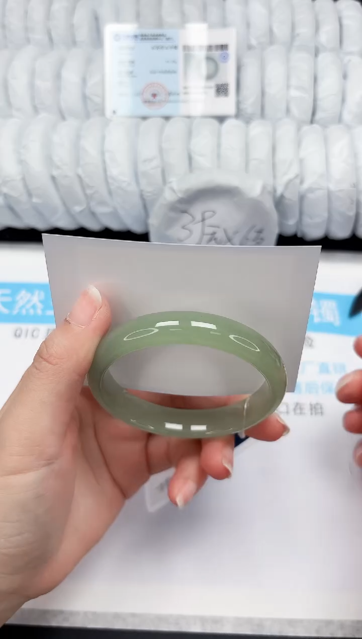 【闪购商品】石英质玉手镯未镶嵌87-61