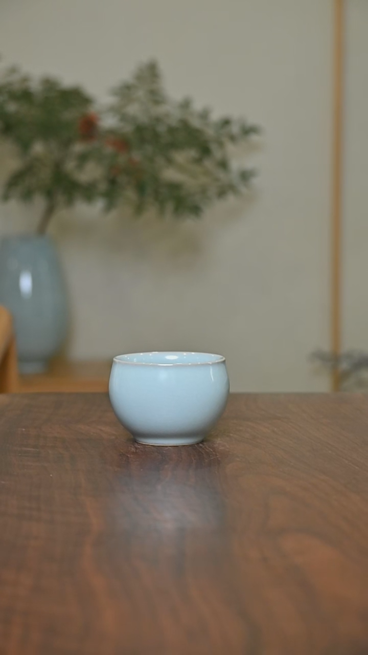 缸杯 天青 微瑕 朱家汝窑款