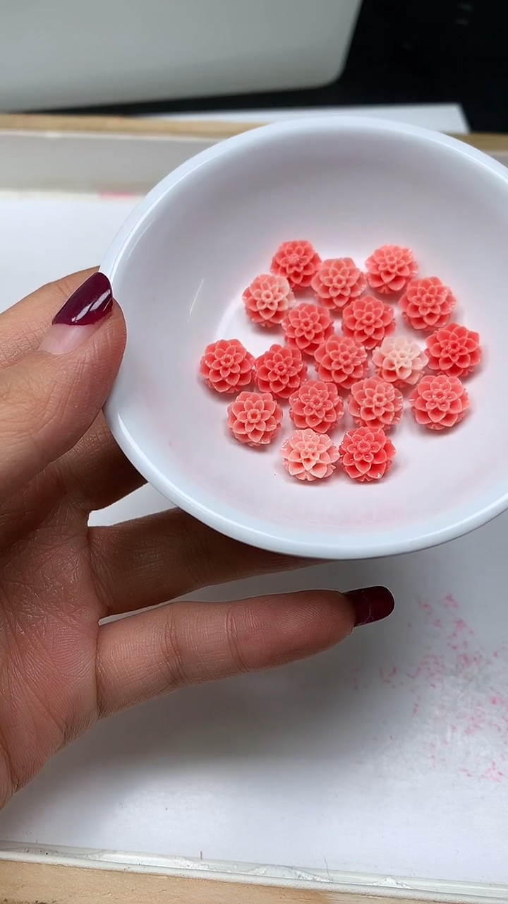 未镶嵌散珠拼合珍珠（马贝珠）C646 女皇贝 格桑花 10*6mm4个5.8元