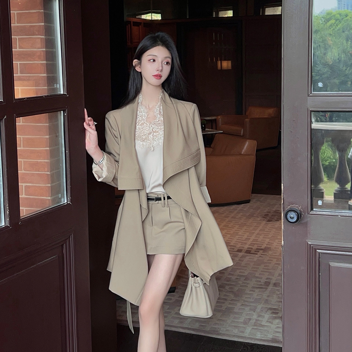 春秋新款小个子纯色翻领系带收腰显瘦上衣简约时尚风衣外套女