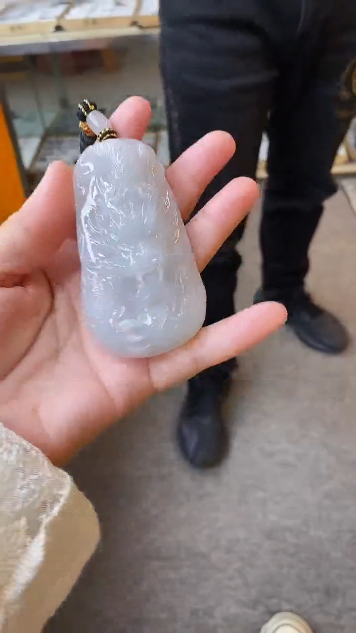 【闪购商品】翡翠颈饰未镶嵌挂件