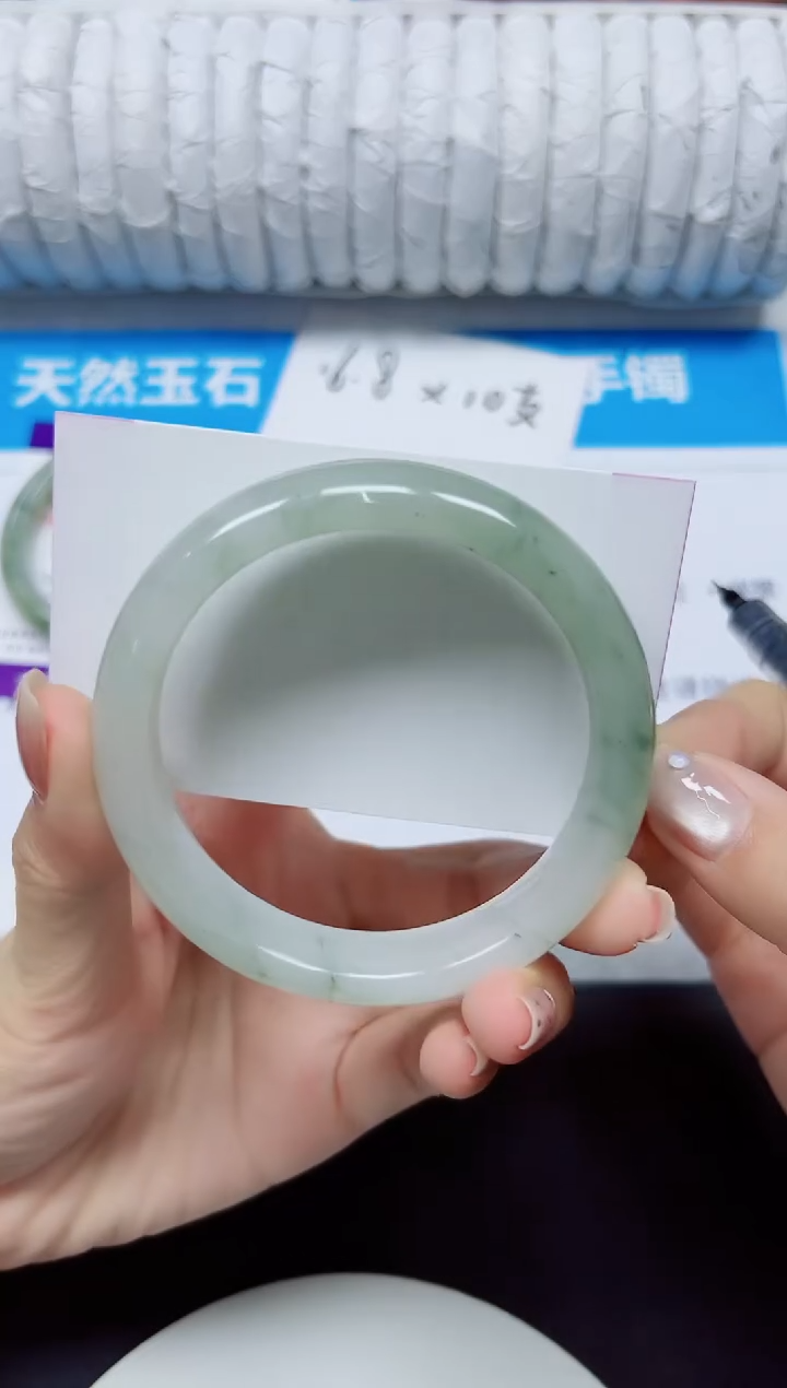 石英质玉手镯未镶嵌7/60