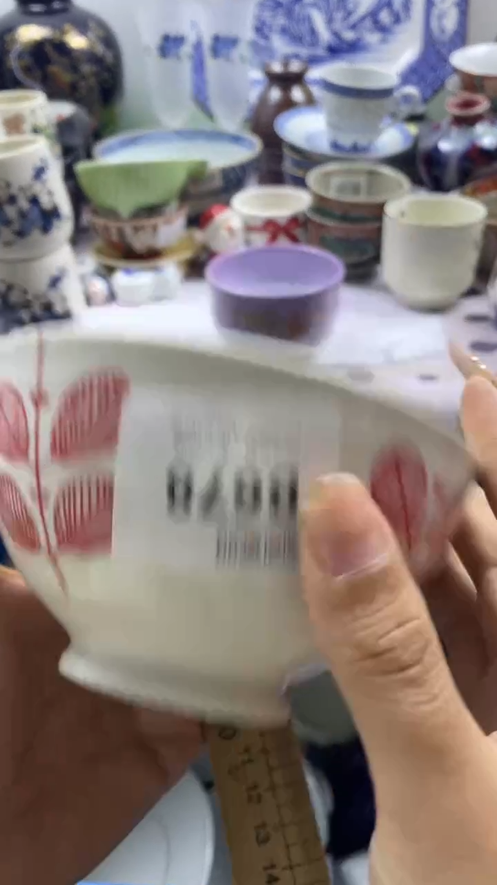 其他欢***6回流瓷器默认微瑕，谨慎勿拍B678