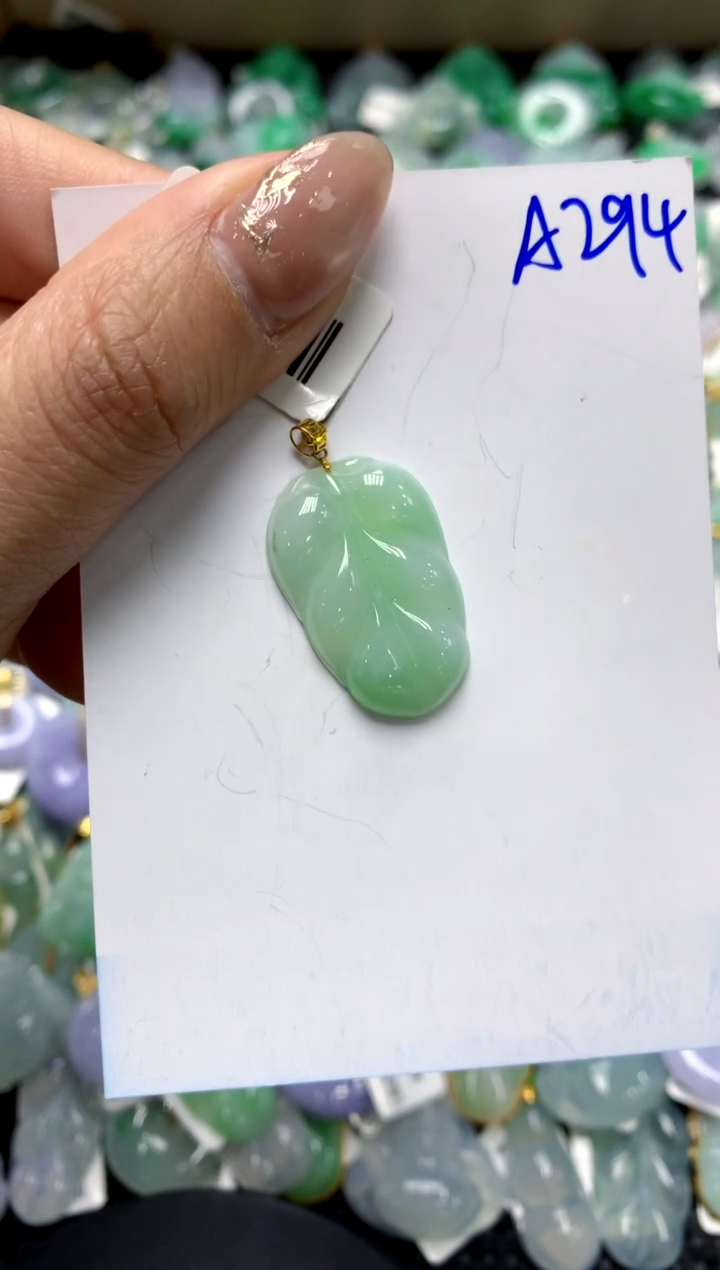 【闪购商品】翡翠颈饰18K金镶嵌1111111111111111