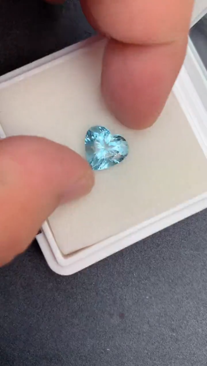 【闪购商品】海蓝宝石裸石未镶嵌4.6ct海蓝宝