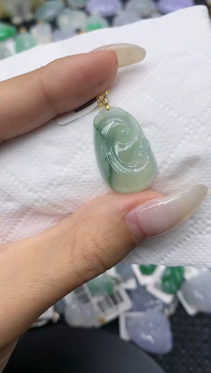 颈饰18K金镶嵌翡翠11111111111