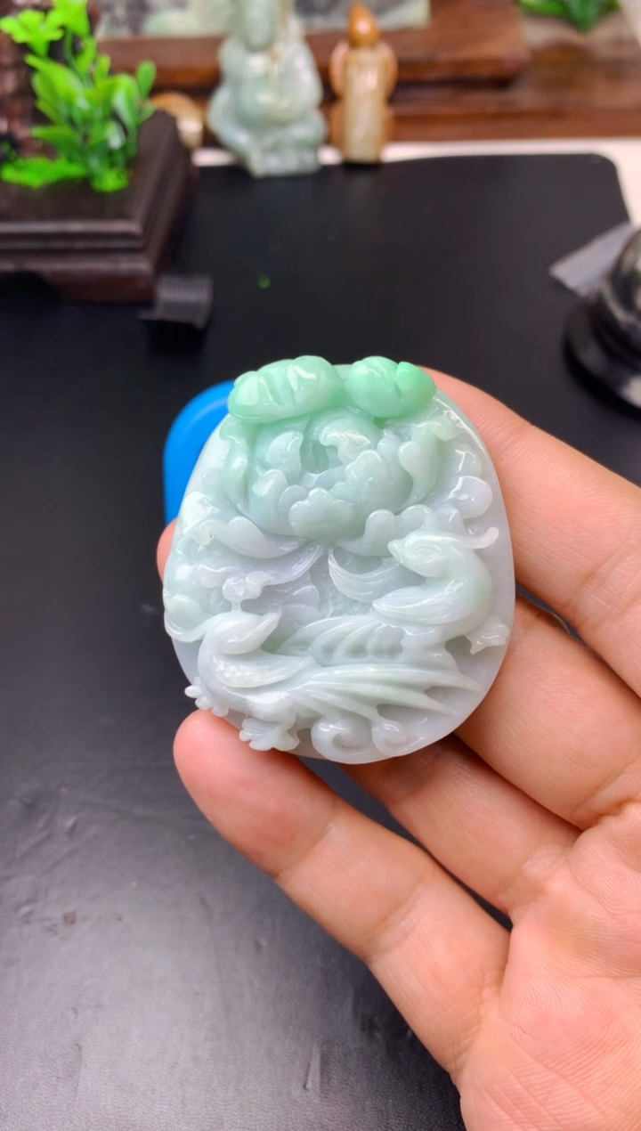 颈饰未镶嵌翡翠.*。挂件
