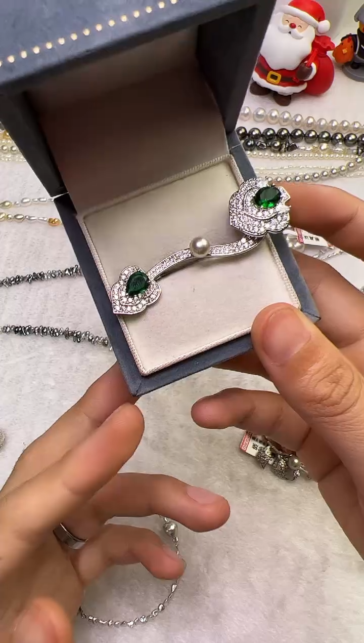 未镶嵌胸饰淡水珍珠珍珠