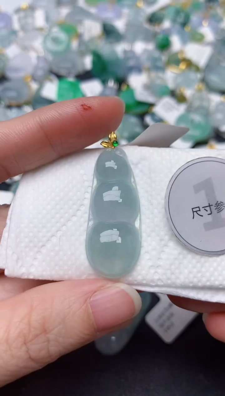 颈饰18K金镶嵌翡翠天然缅甸A货翡翠