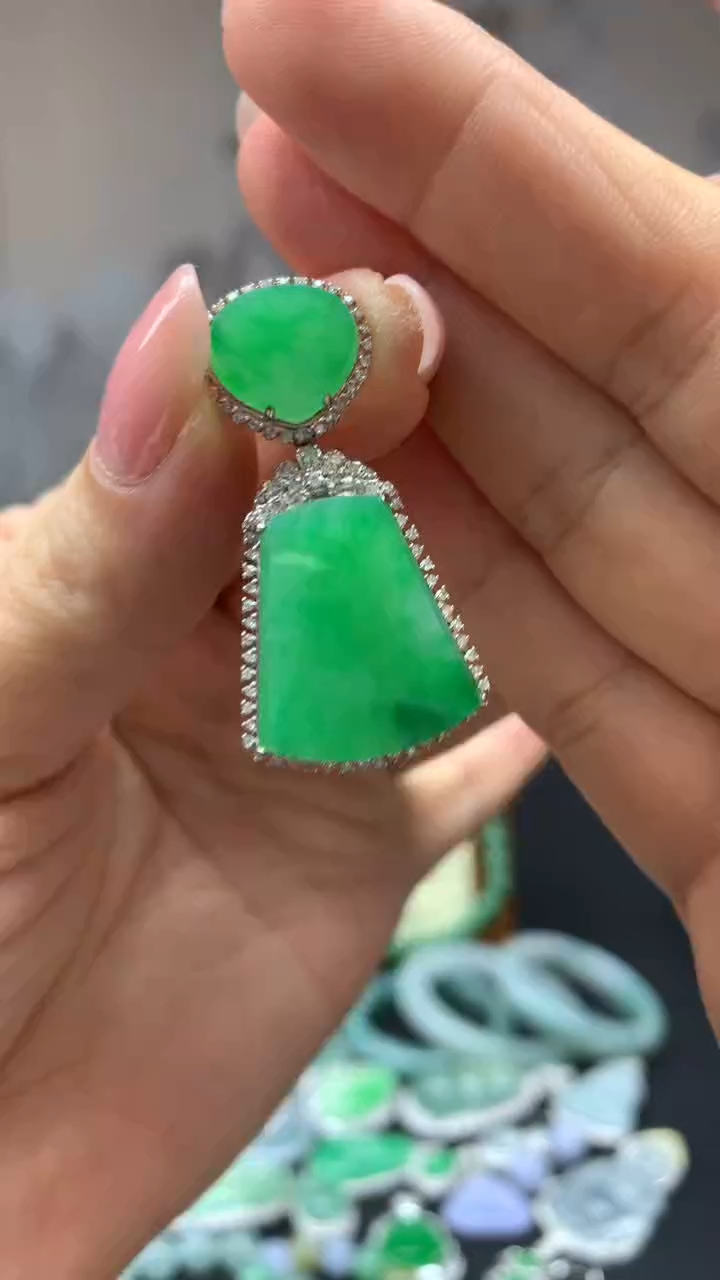 【闪购商品】翡翠颈饰18K金镶嵌4-天然翡翠