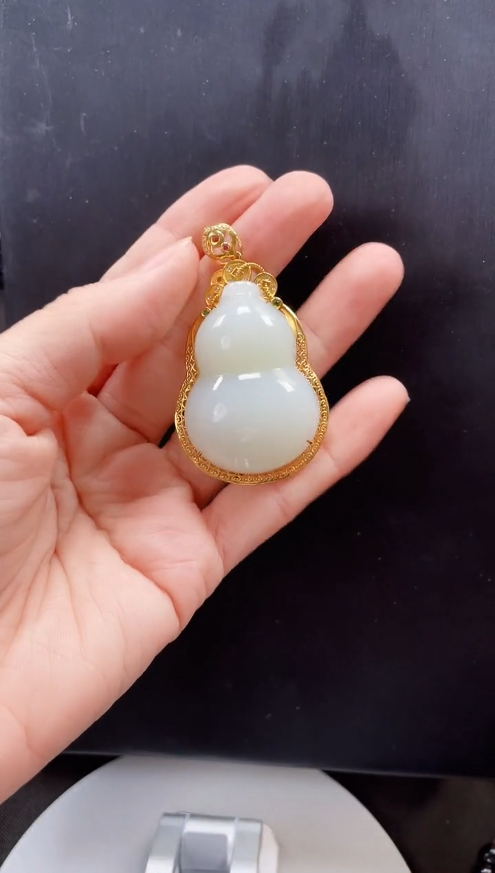 和田玉18K金镶嵌吊坠(赠链)多样性发一