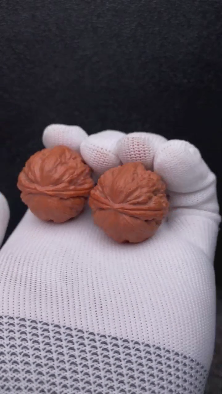 【闪购商品】文玩核桃把件盘龙石