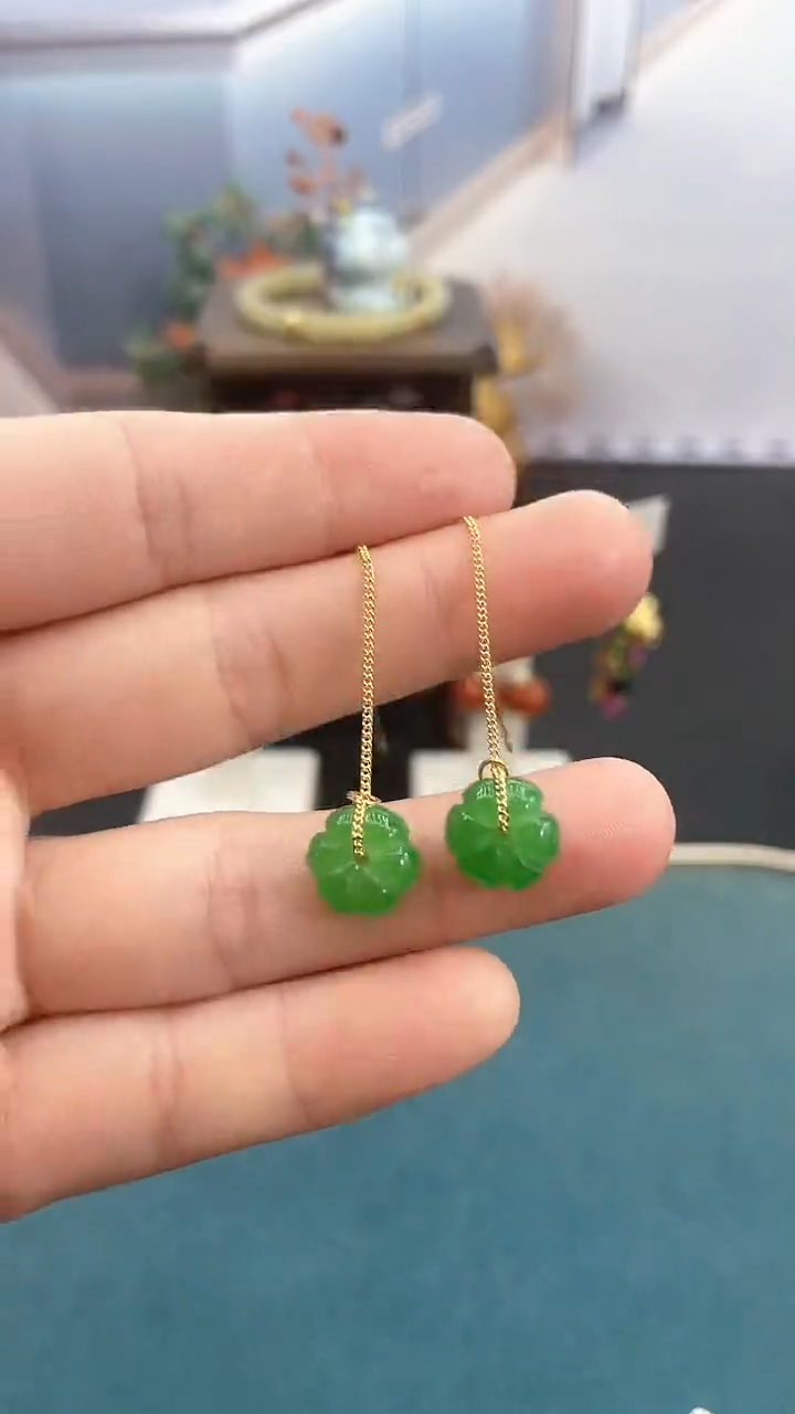 14K金镶嵌翡翠耳饰绿南瓜耳线