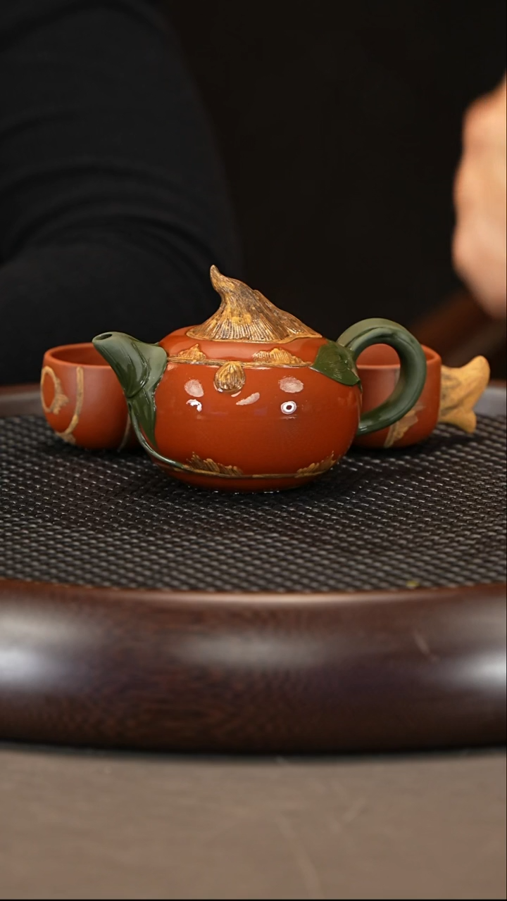 茶壶紫砂97 顾依萍 老段泥 荸荠套组 12020cc