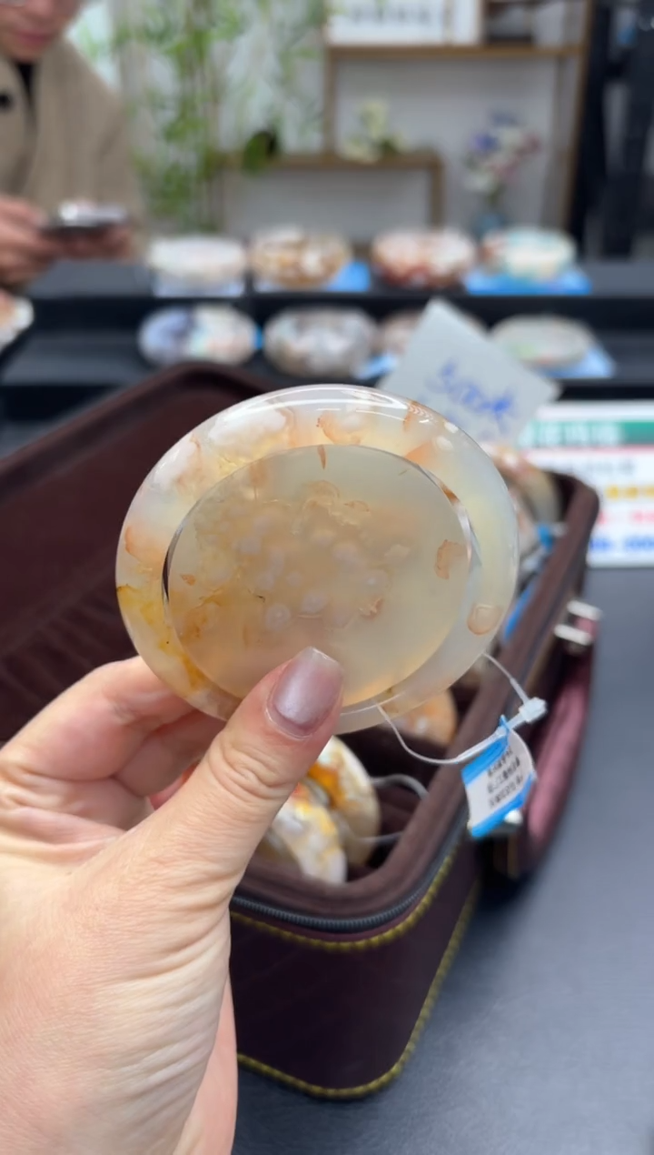 【闪购商品】石英质玉手镯未镶嵌C154(58圈赠送镯心)