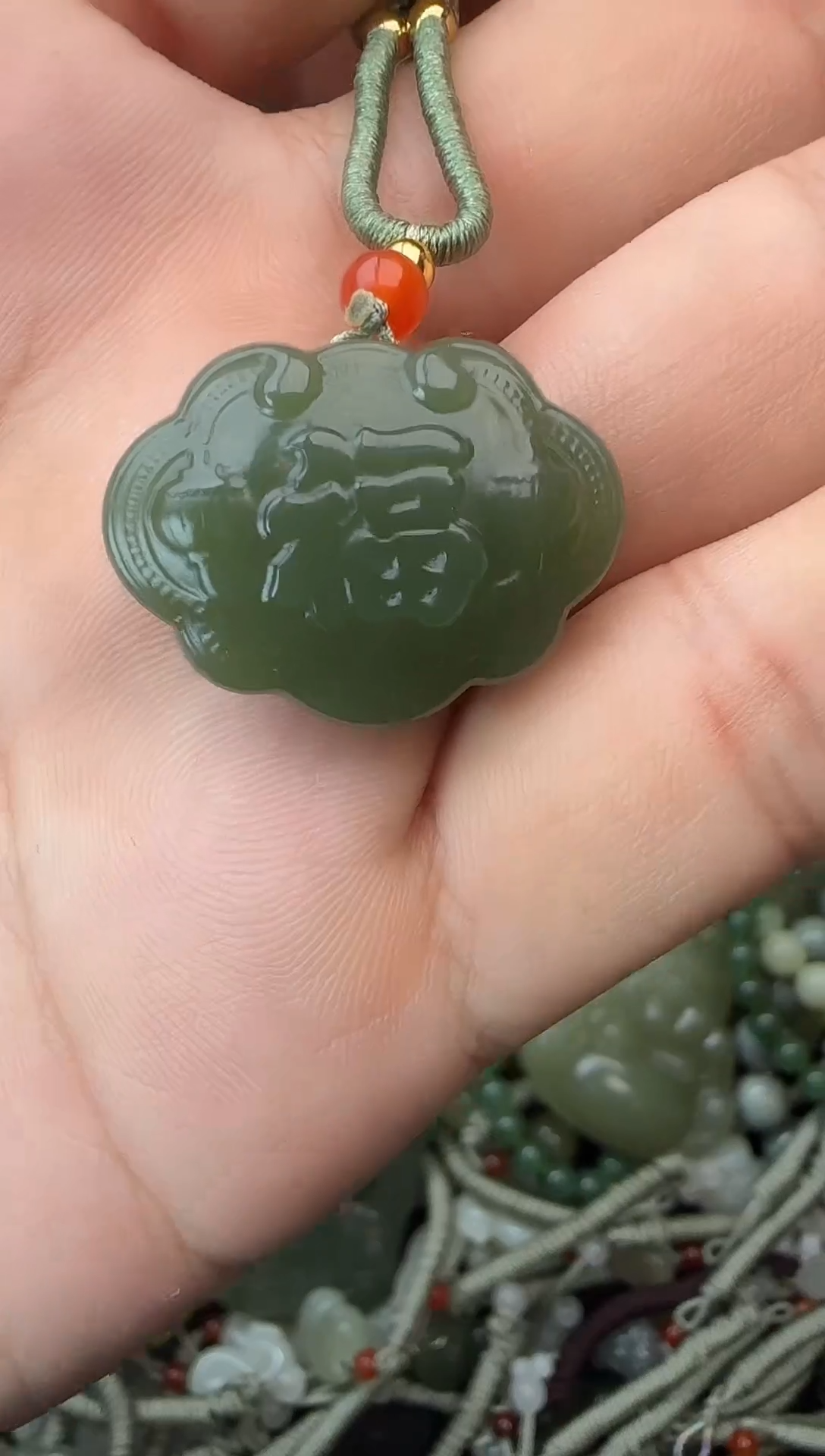 颈饰未镶嵌和田玉拍一发一