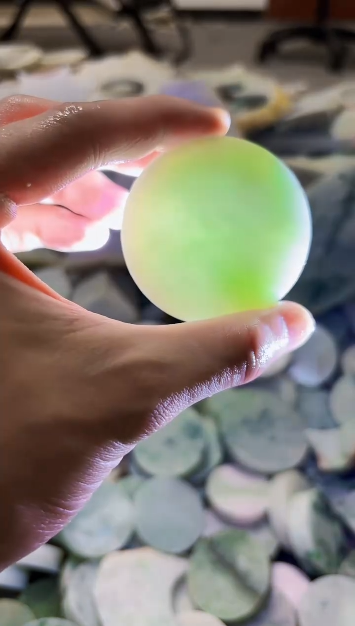 【闪购商品】翡翠颈饰未镶嵌A货吴玉323