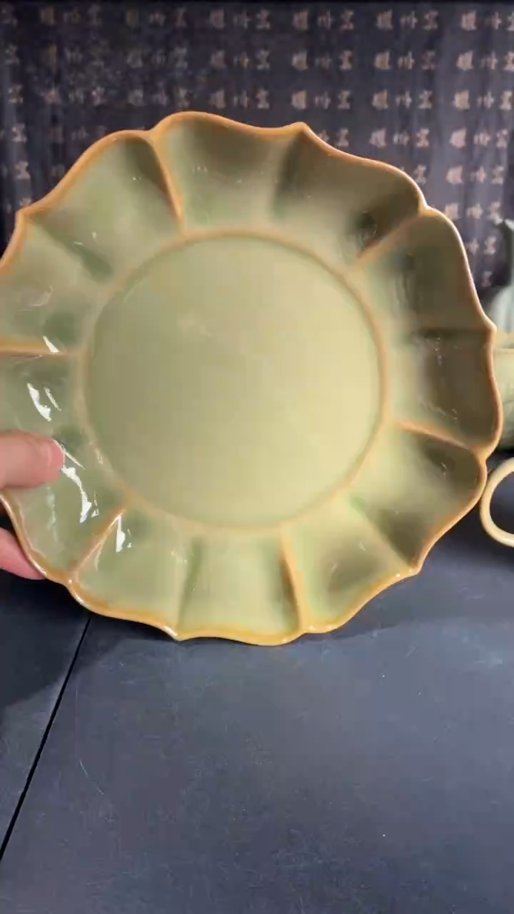 耀州窑仰山花口盘微瑕157