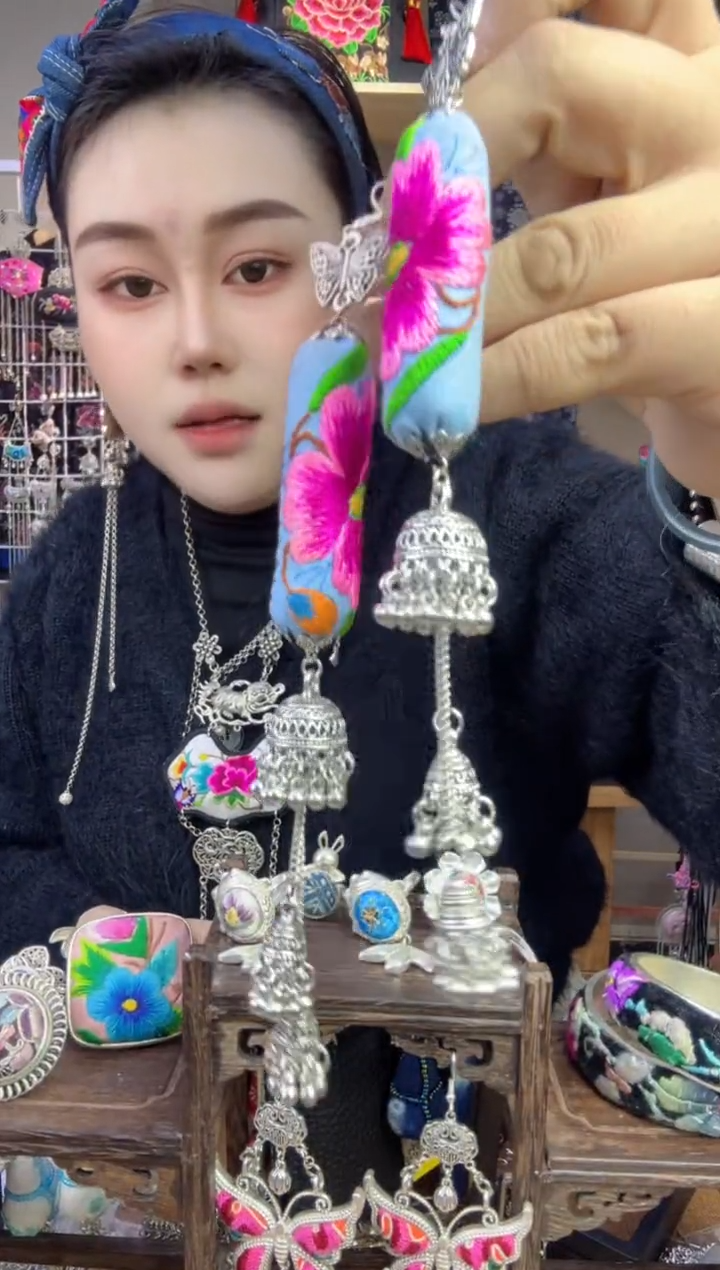 【闪购商品】刺绣纯手工苗绣非遗耳环