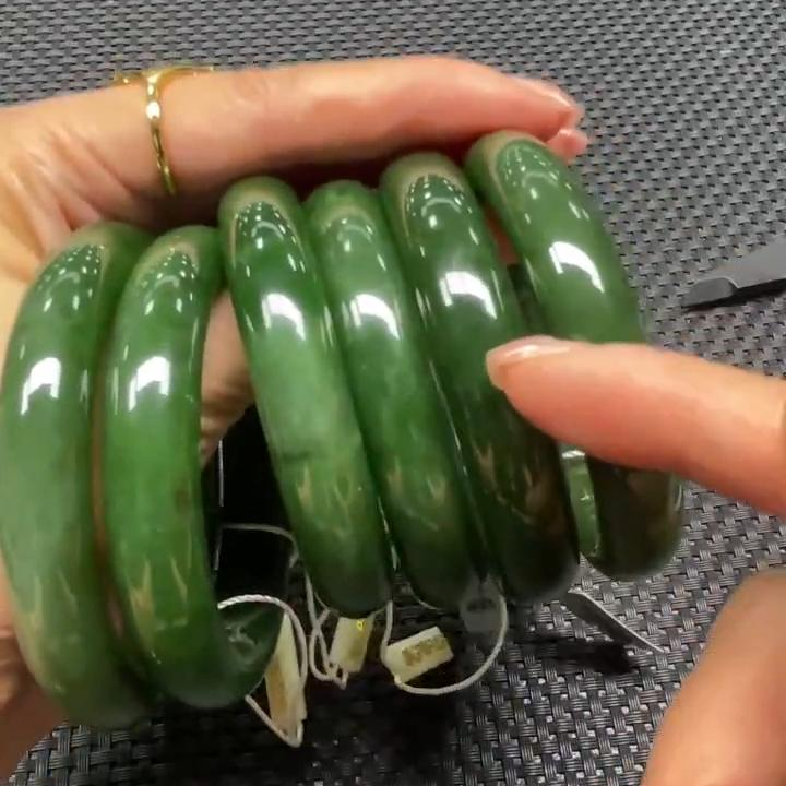 【老郑家】和田玉手镯一支 (多样性发1件)