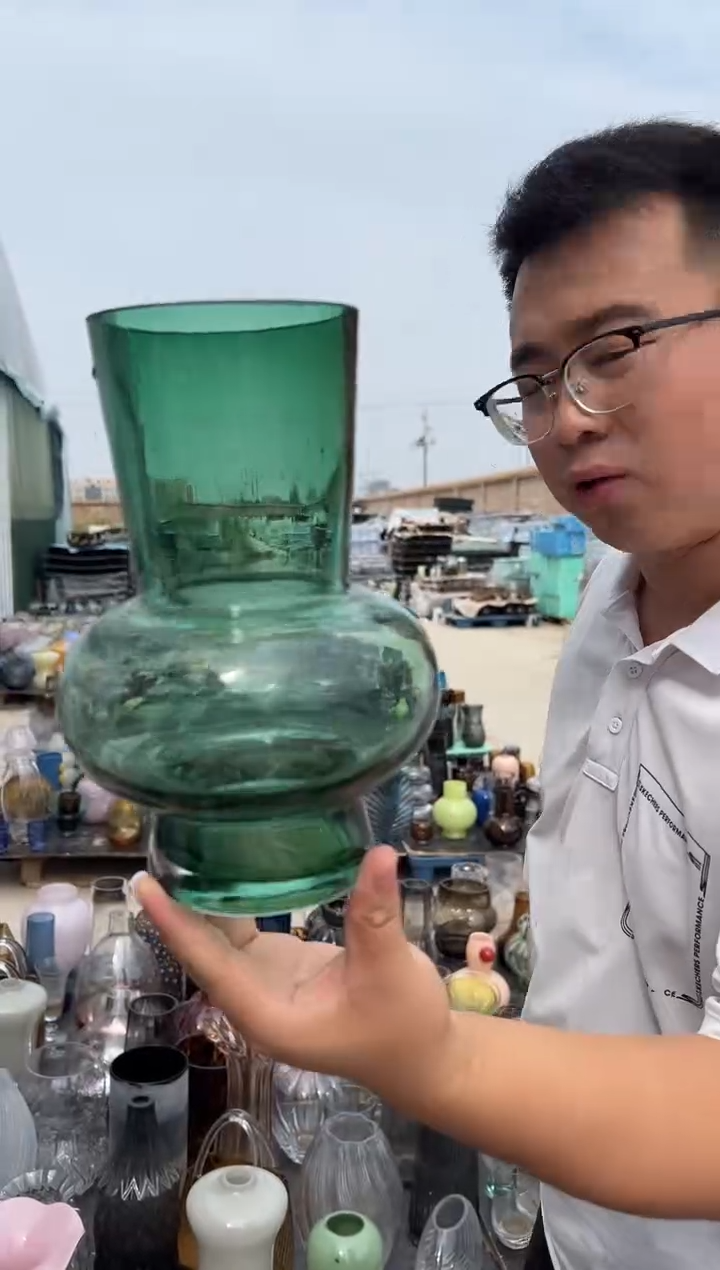 玻璃花瓶用于客厅桌面插花装饰