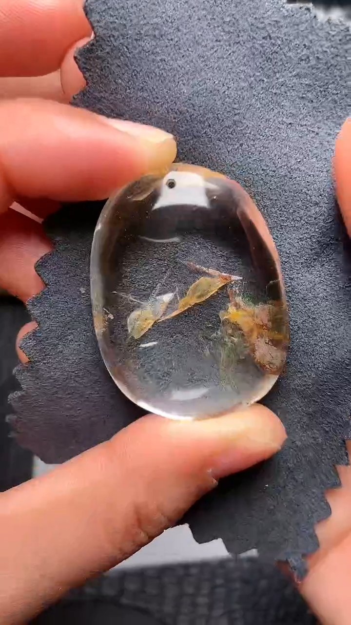 【闪购商品】水晶吊坠(赠链)未镶嵌42