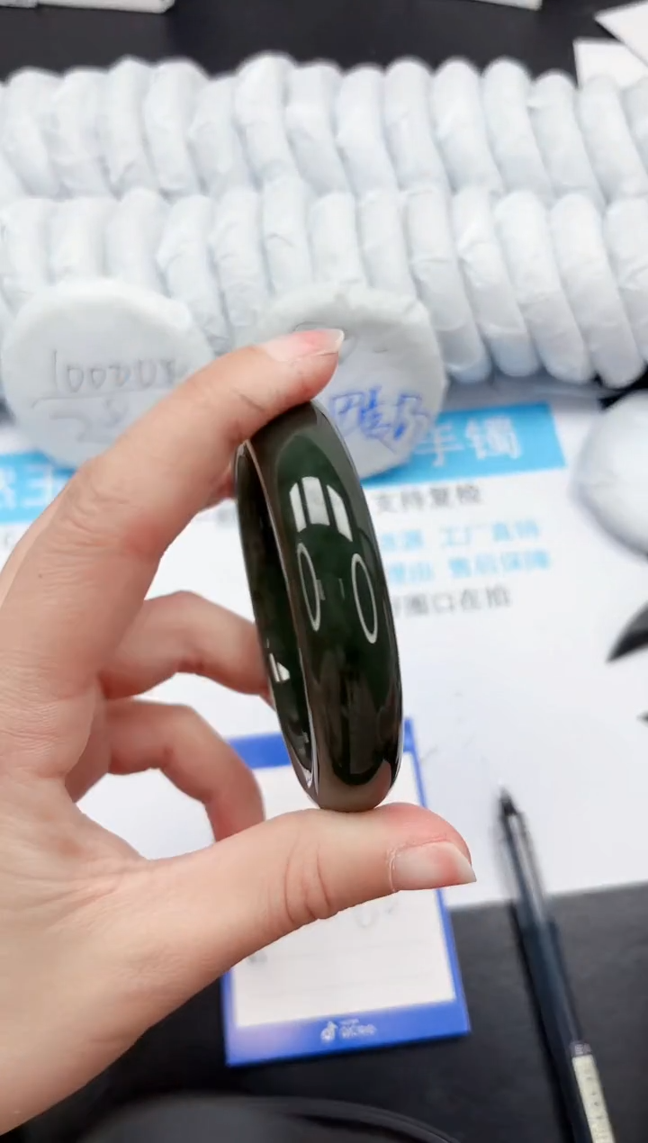 【闪购商品】石英质玉手镯未镶嵌305-62