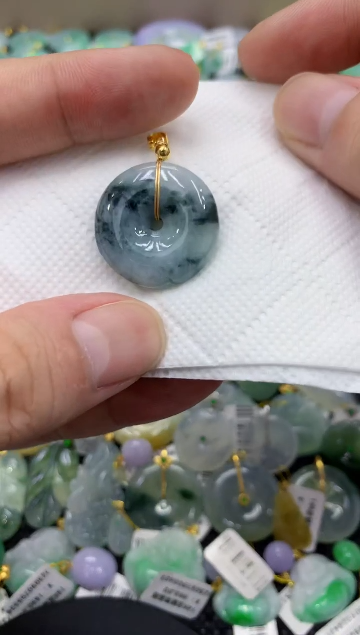 颈饰未镶嵌翡翠天然缅甸翡翠A货