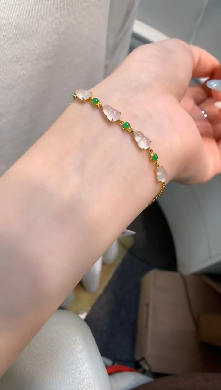 18K金镶嵌手链翡翠手链