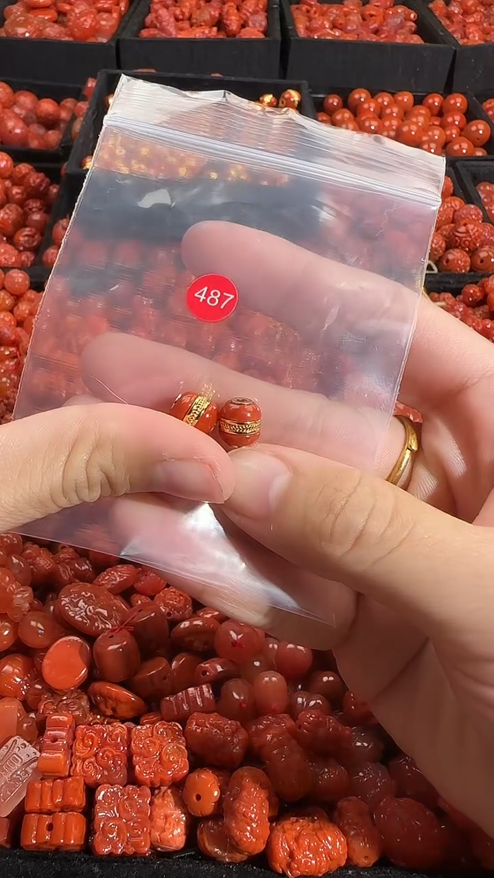 颈饰未镶嵌南红玛瑙5