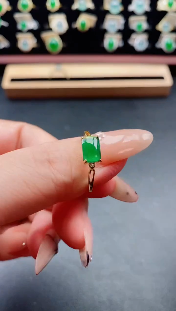 银S925镶嵌戒指翡翠1