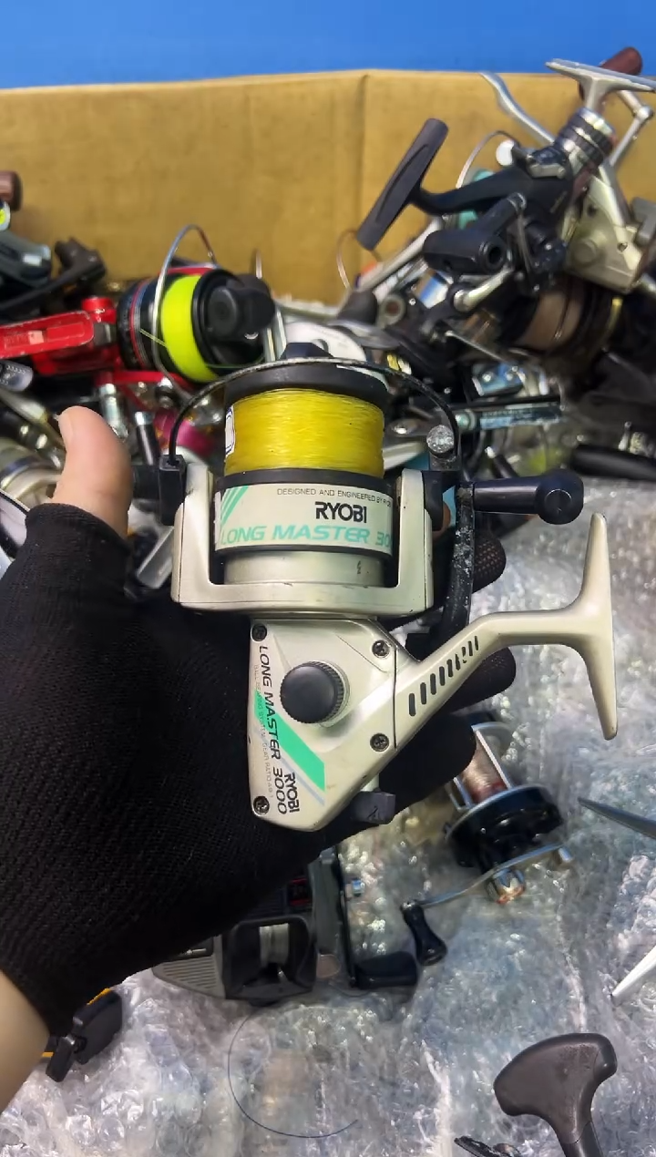 铁**心微瑕钓鱼轮，直播间讲解为准，看清楚再拍，如有拆卸不退换