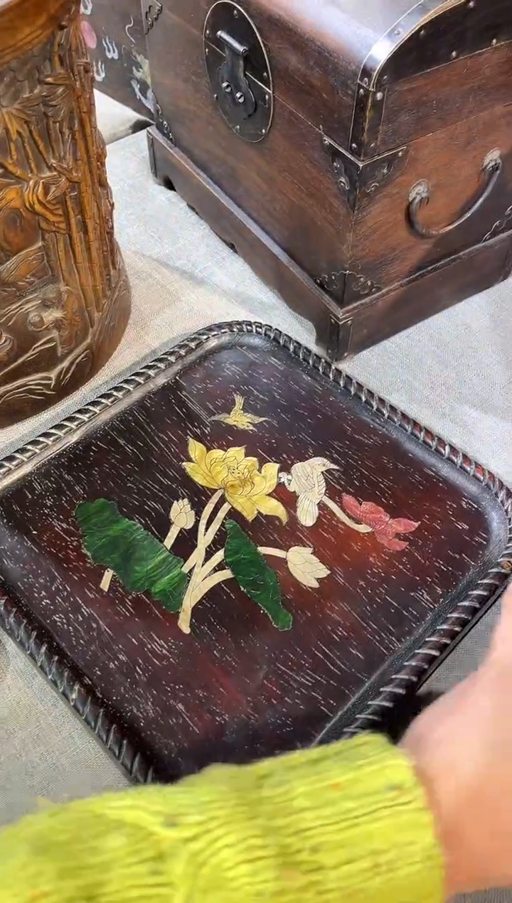 檀香紫檀（小叶紫檀）镶嵌一只鸟茶盘