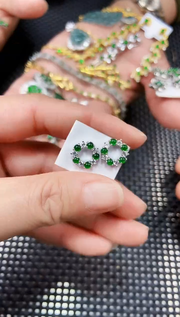 【闪购商品】翡翠耳饰未镶嵌111111111