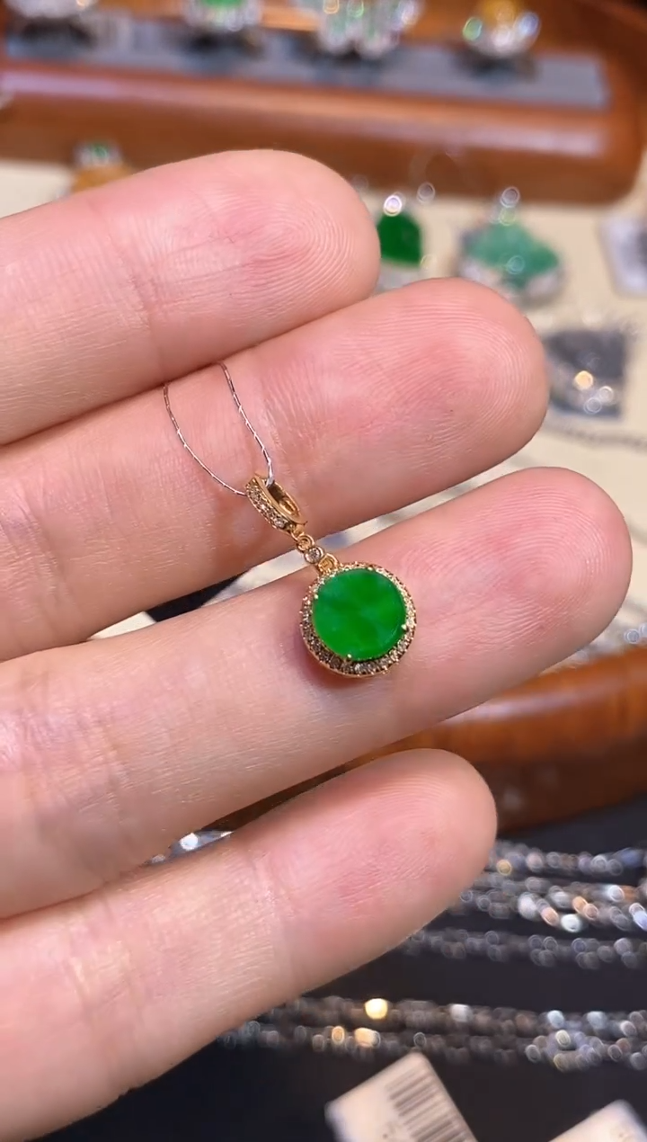 翡翠18K金镶嵌吊坠(不含链)吊坠