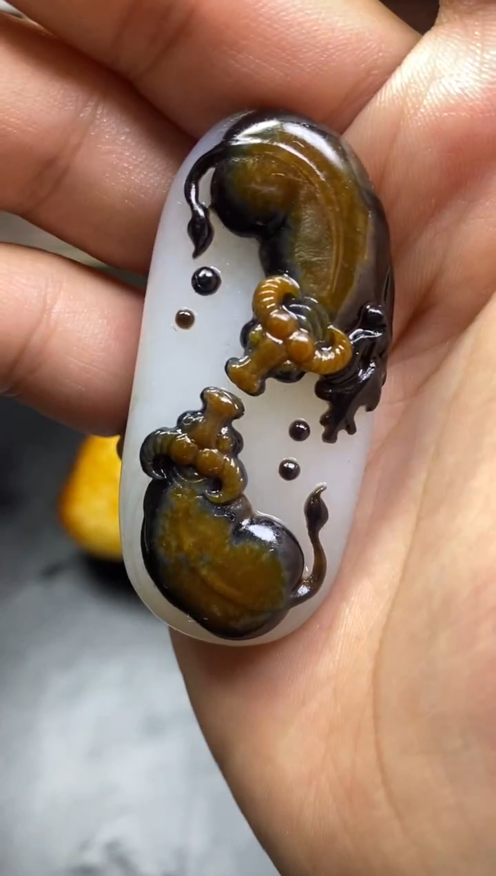 未镶嵌和田玉把件和田玉